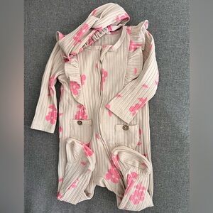 Jessica Simpson Baby Girls One Piece Bodysuit Footie with head band 6-9month